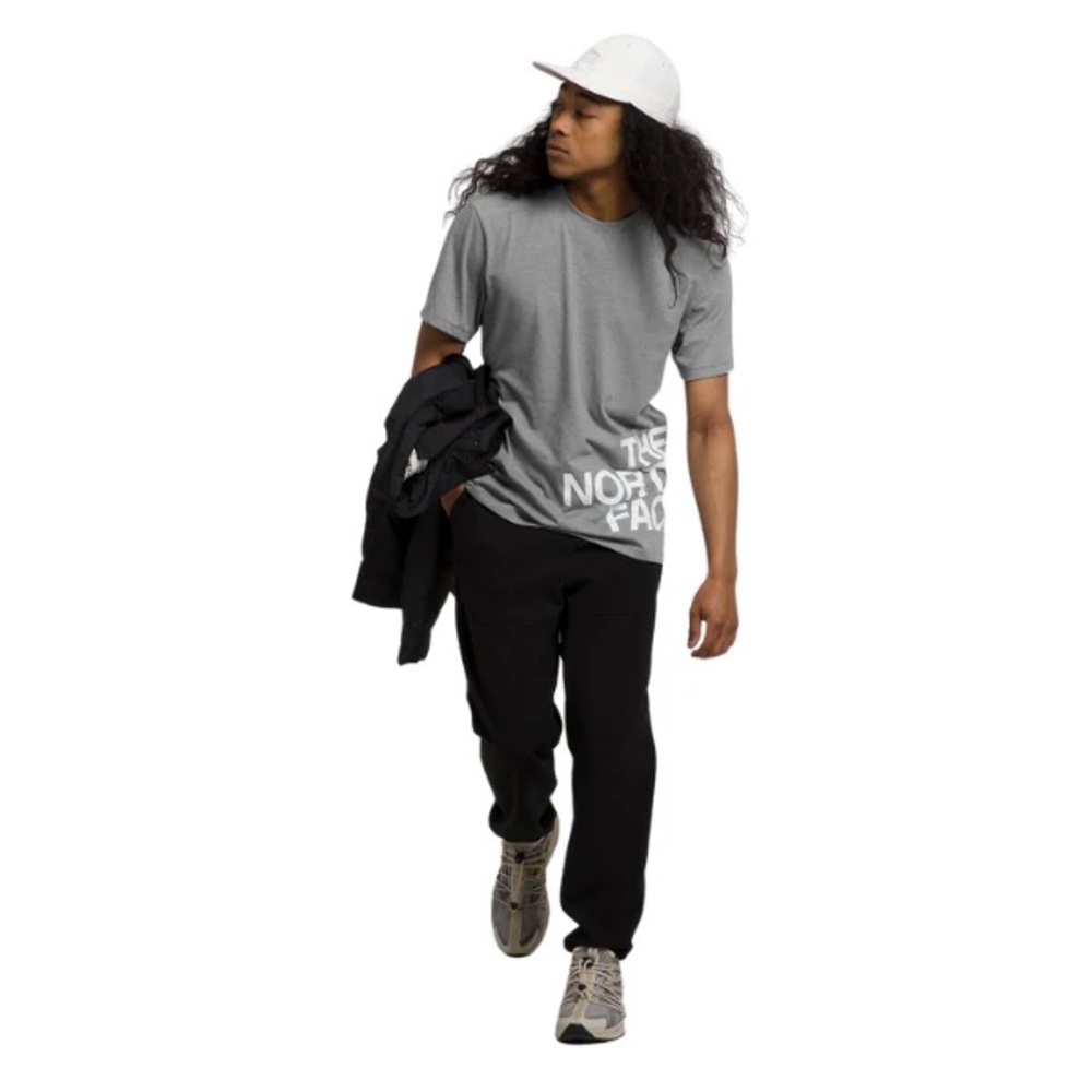 The North Face • Brand Proud T-Shirt • Grey Men’s Medium Standard Fit NWT 👕✨ - Picture 3 of 5